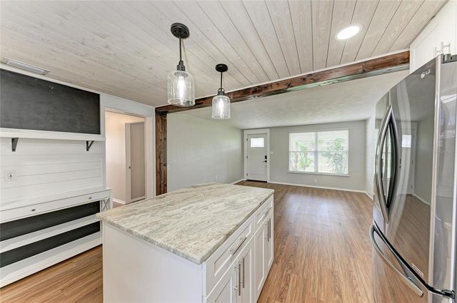 3138 WILLIAMSBURG STREET, Sarasota, FL 34231