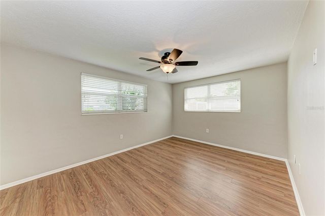 3138 WILLIAMSBURG STREET, Sarasota, FL 34231