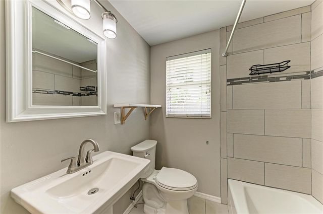 3138 WILLIAMSBURG STREET, Sarasota, FL 34231