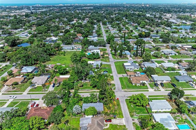 3138 WILLIAMSBURG STREET, Sarasota, FL 34231