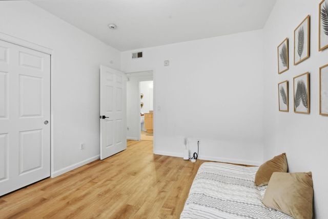88 N Jackson Avenue 211, San Jose, CA 95116