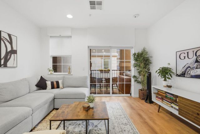88 N Jackson Avenue 211, San Jose, CA 95116