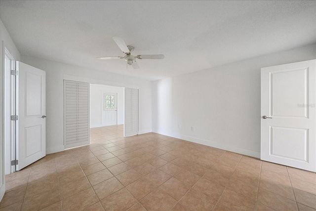 597 SPANISH DRIVE N 12, Longboat Key, FL 34228