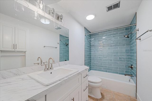 597 SPANISH DRIVE N 12, Longboat Key, FL 34228