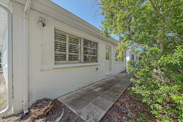 597 SPANISH DRIVE N 12, Longboat Key, FL 34228