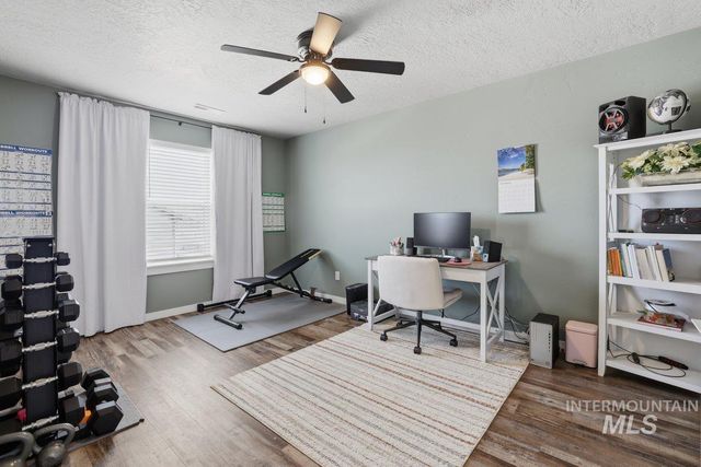 3812 E Rock Falls St, Nampa, ID 83686