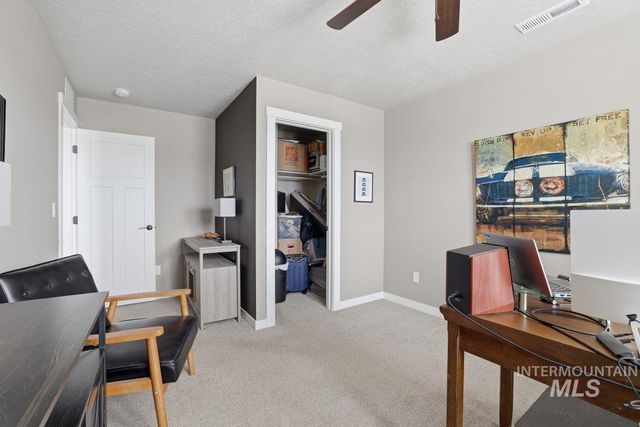 3812 E Rock Falls St, Nampa, ID 83686