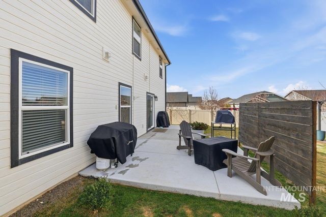 3812 E Rock Falls St, Nampa, ID 83686