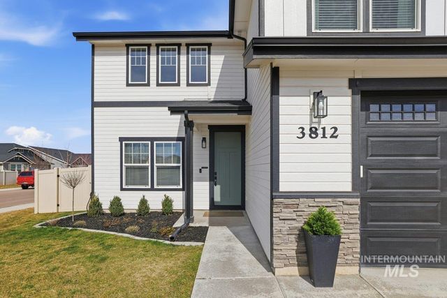 3812 E Rock Falls St, Nampa, ID 83686