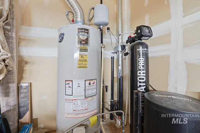 3812 E Rock Falls St, Nampa, ID 83686