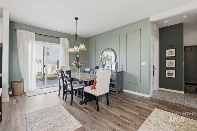 3812 E Rock Falls St, Nampa, ID 83686