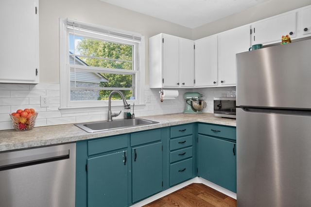 3301 Fields Court, Lexington, KY 40515