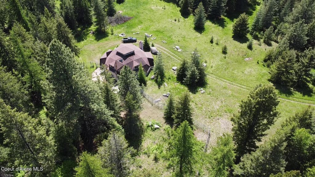 1015 Templeman Lake Rd, Bonners Ferry, ID 83805 photo 4