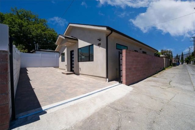 14902 Hubbard, Sylmar, CA 91342