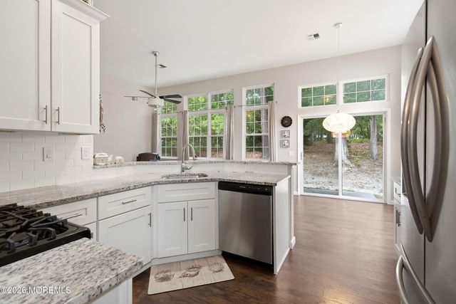9 Forest Lake Court, Barnegat, NJ 08005