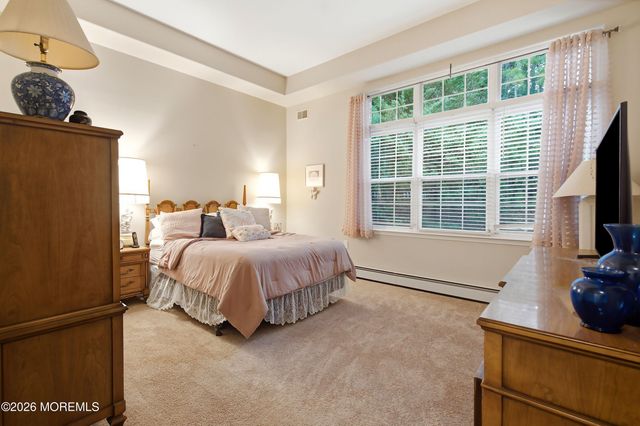 9 Forest Lake Court, Barnegat, NJ 08005