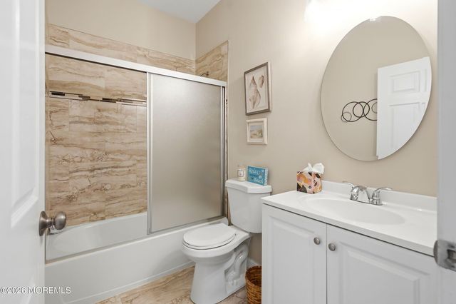 9 Forest Lake Court, Barnegat, NJ 08005