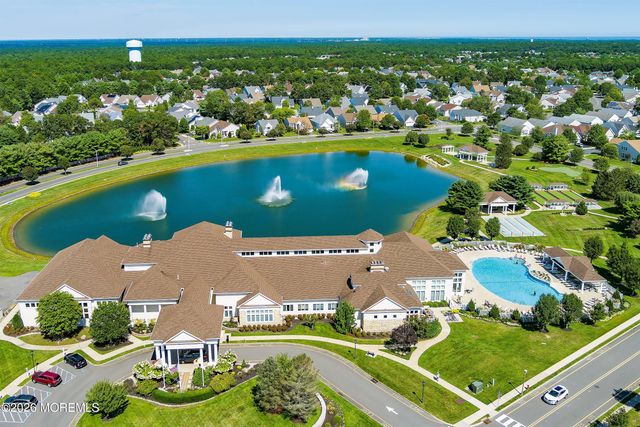 9 Forest Lake Court, Barnegat, NJ 08005