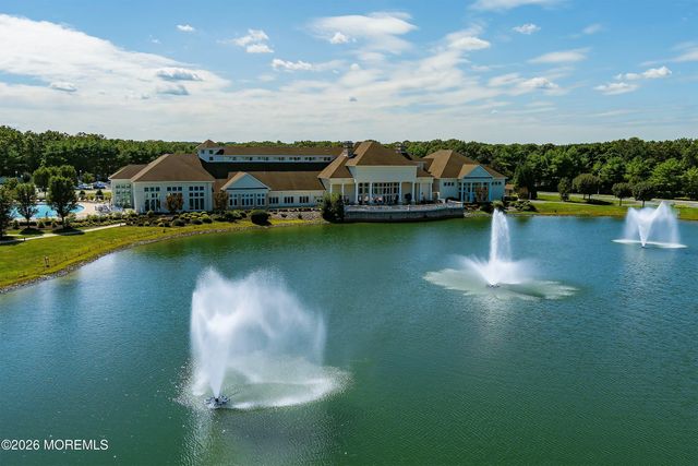 9 Forest Lake Court, Barnegat, NJ 08005