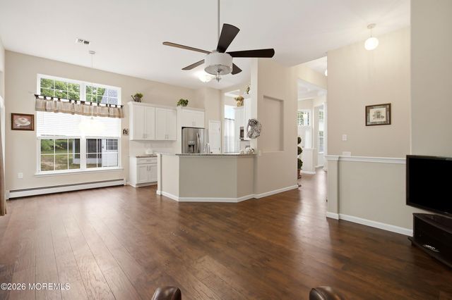 9 Forest Lake Court, Barnegat, NJ 08005