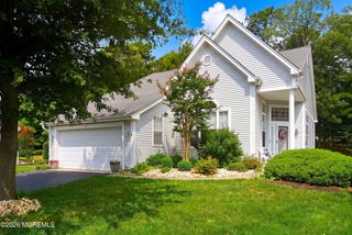 9 Forest Lake Court, Barnegat, NJ 08005