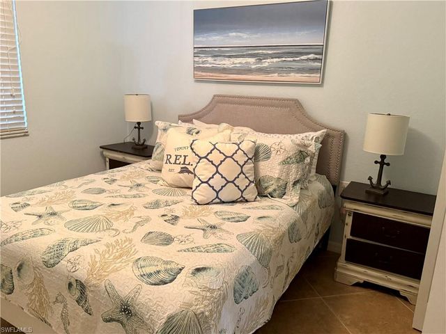 9715 Acqua CT 125, Naples, FL 34113