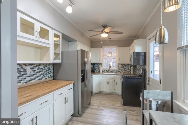 221 VERBEKE ST, Harrisburg, PA 17102