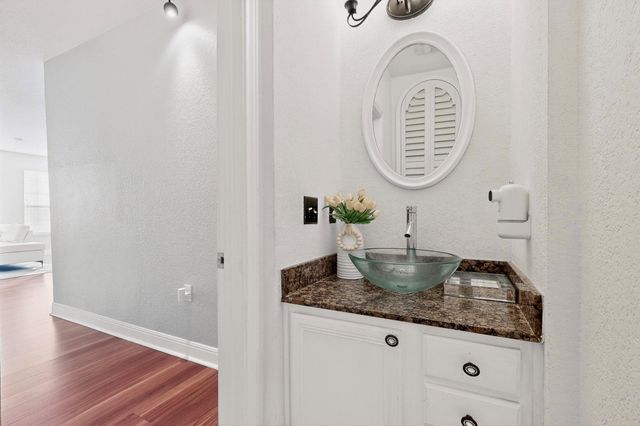 5816 Welsh WAY, Del Valle, TX 78617