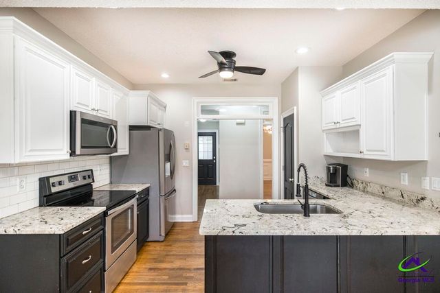 204 Lovorn Circle, Warner Robins, GA 31088