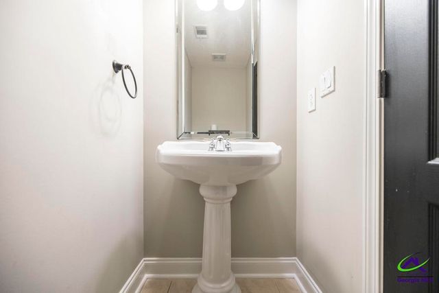 204 Lovorn Circle, Warner Robins, GA 31088