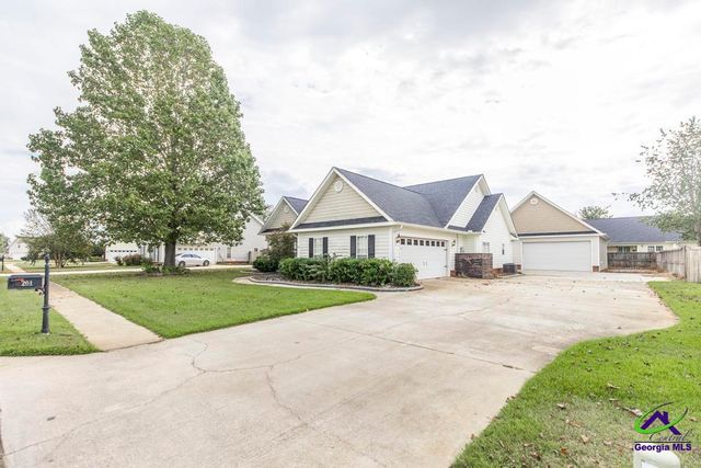 204 Lovorn Circle, Warner Robins, GA 31088