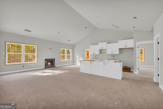 174 Old Milltown Road, Hartwell, GA 30643