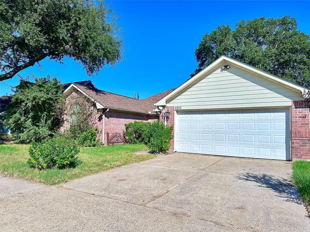 4915 Stone Bridge Street, Baytown, TX 77521