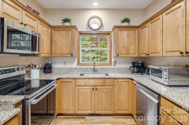 189 Cameron Lane, Lake Lure, NC 28746