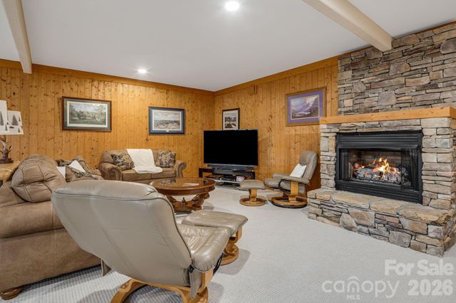 189 Cameron Lane, Lake Lure, NC 28746