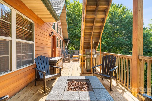 189 Cameron Lane, Lake Lure, NC 28746