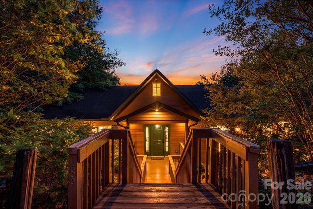 189 Cameron Lane, Lake Lure, NC 28746