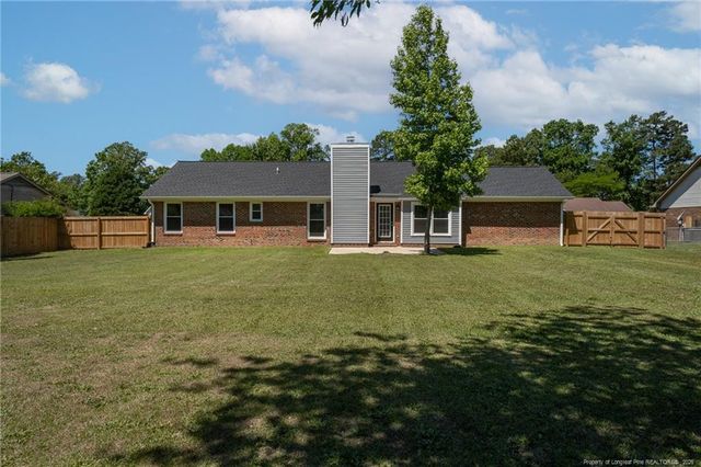 139 Thornbird Drive, Raeford, NC 28376