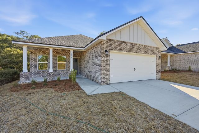 71 Spooner Street, Defuniak Springs, FL 32433