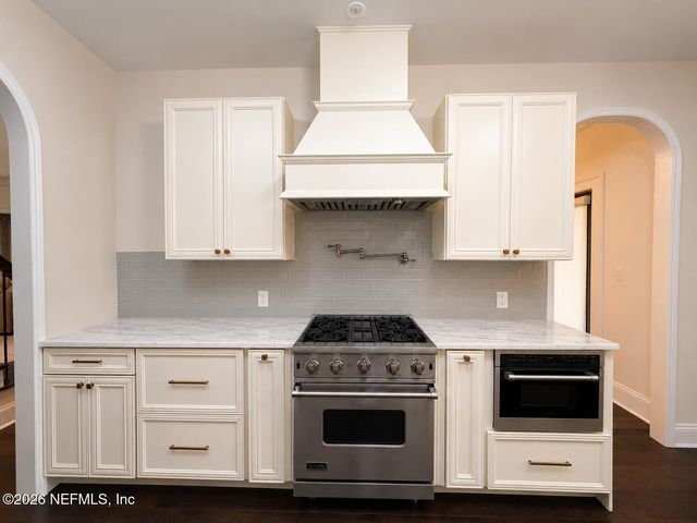 1544 N LAURA Street, Jacksonville, FL 32206