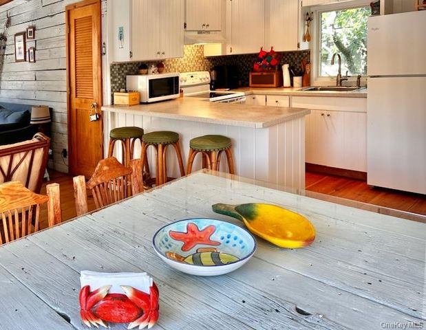 259 East Walk, Cherry Grove, NY 11782