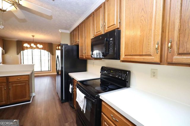 150 Stratford Way, Fayetteville, GA 30214