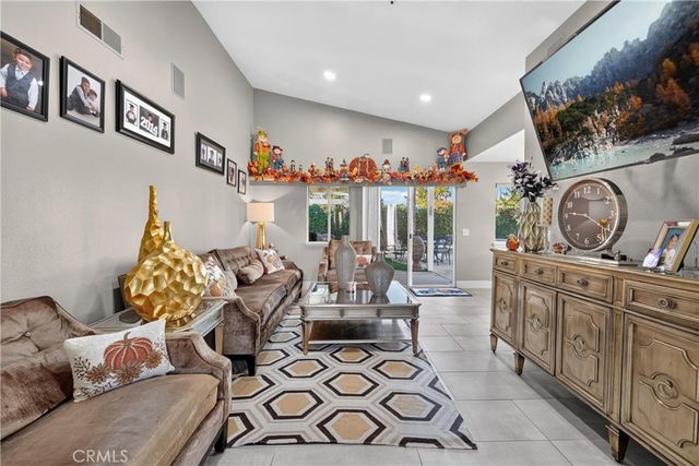 13673 Berkeley Court, Fontana, CA 92336