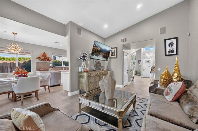 13673 Berkeley Court, Fontana, CA 92336