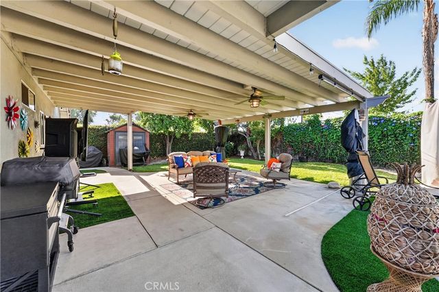 13673 Berkeley Court, Fontana, CA 92336