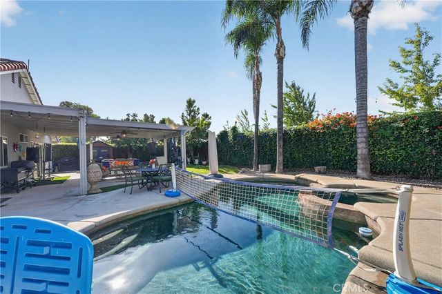 13673 Berkeley Court, Fontana, CA 92336