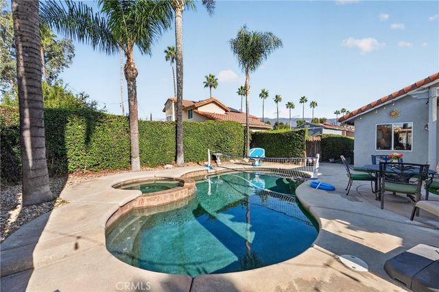 13673 Berkeley Court, Fontana, CA 92336