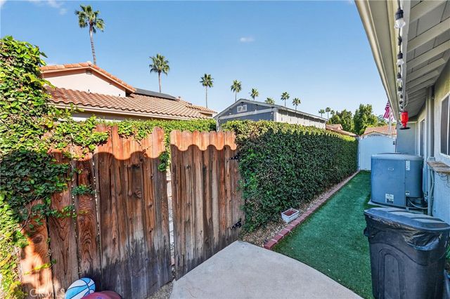 13673 Berkeley Court, Fontana, CA 92336