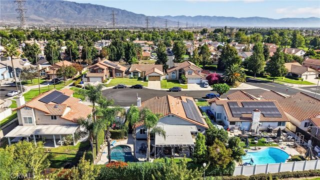 13673 Berkeley Court, Fontana, CA 92336