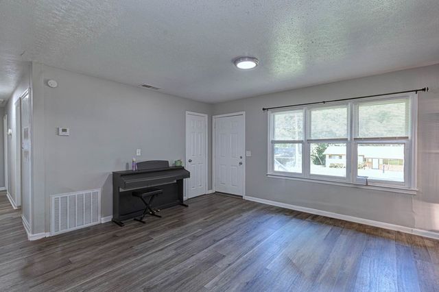 5826 Fairchild Drive, Columbus, GA 31909